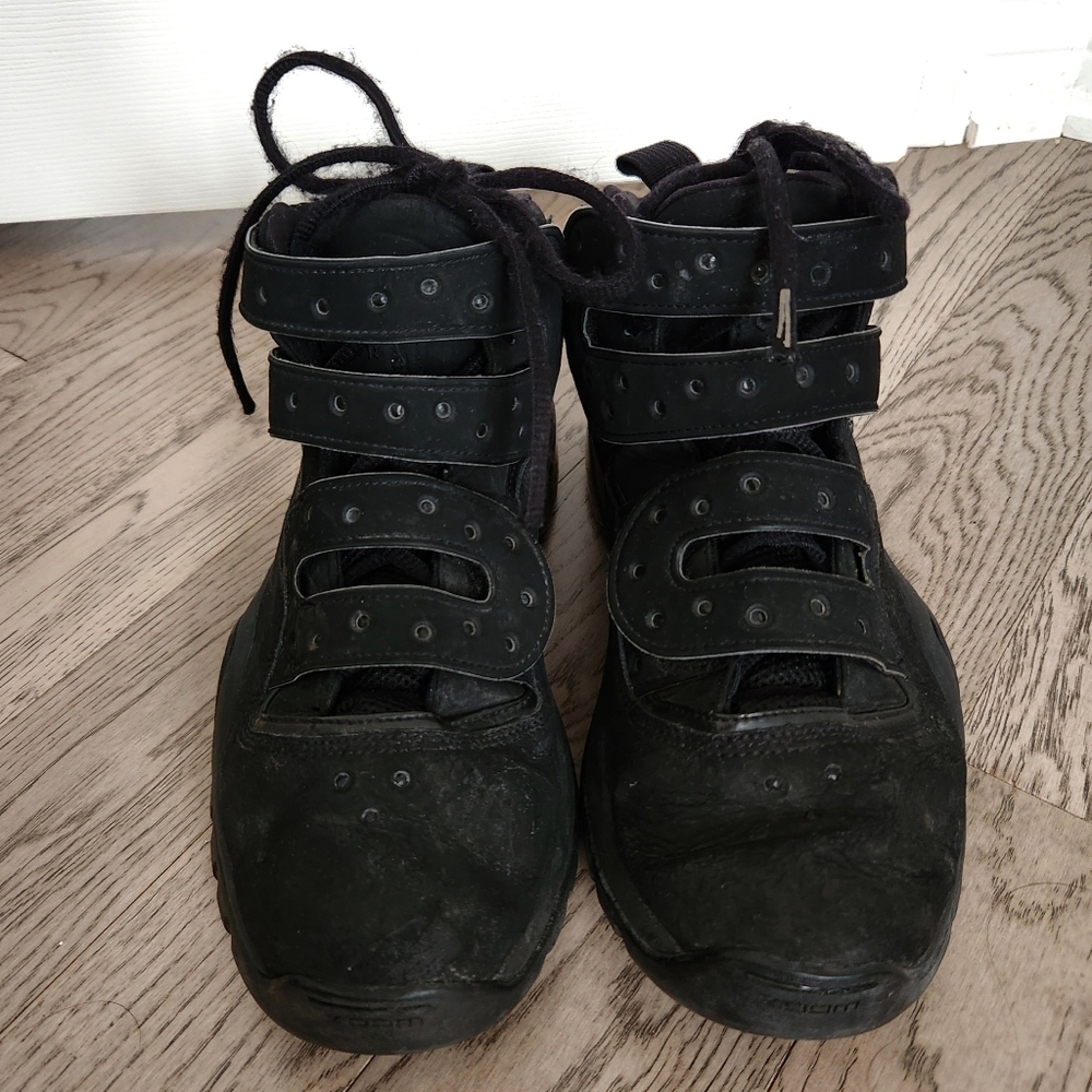Nike Air Zoom Sharkley Triple Black Size 9.5 Rare 2008 Basketball Shoes